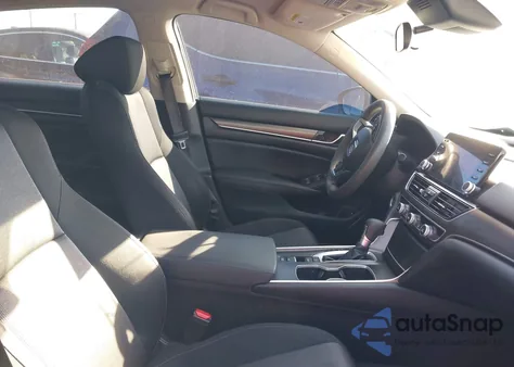 2021 Honda Accord Lx z USA, uszkodzony, nr VIN 1HGCV1F11MA018058